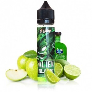 E-liquide Alien Blood par O’Juicy en flacon de 50 ml, accompagné de pommes vertes, citrons verts et d’une bouteille d’absinthe, avec design extraterrestre vert fluo, saveur fruitée et rafraîchissante, origine Belgique