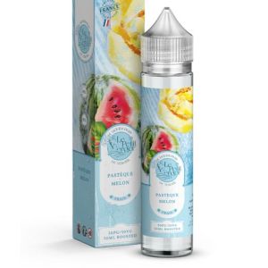 E-liquide Le Petit Verger Frais saveur Pastèque Melon en flacon de 50 ml, présenté avec sa boîte décorée de fruits frais et d’un visuel glacé, recette fruitée et fraîche fabriquée en France