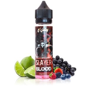 E-liquide Slayer Blood par O’Juicy en flacon de 50 ml, avec personnage sinistre sur fond rouge et fruits noirs, citron vert et fruits rouges, visuel sombre et fruité